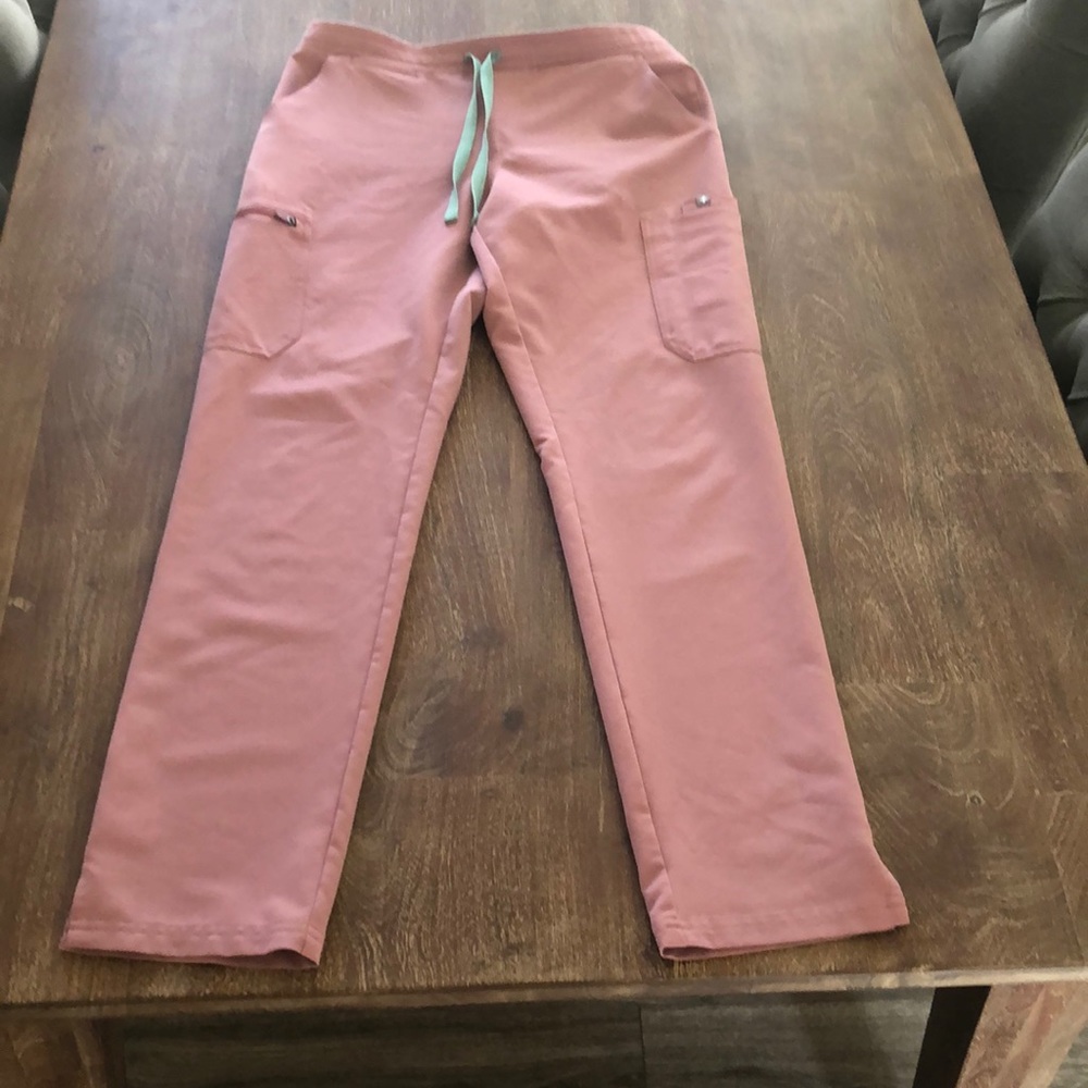 Figs Yola Skinny Scrub Pants in Mineral Mauve